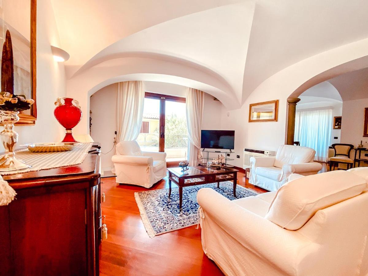 Casa Sterlizia Olbia Apartment ภายนอก รูปภาพ
